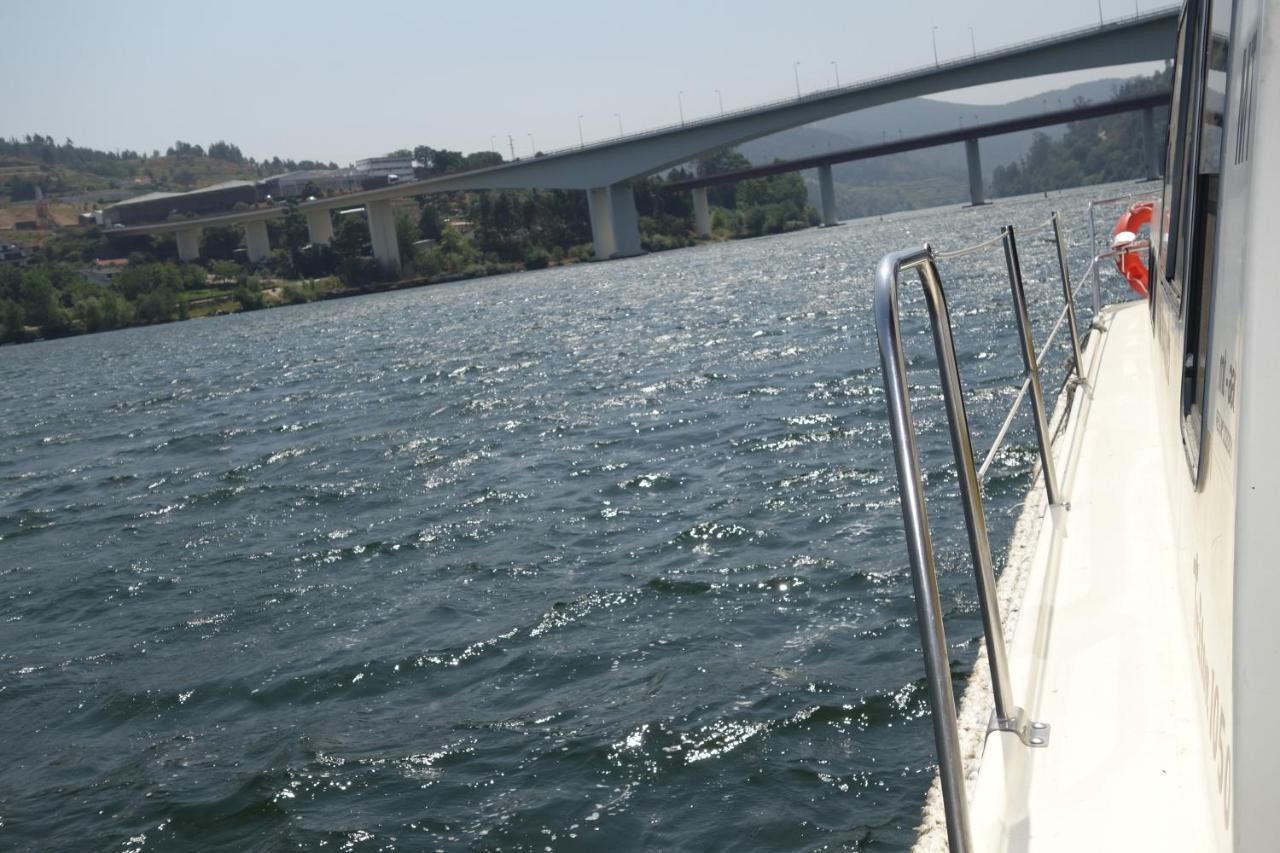 فندق Douro Houseboats Marco de Canavezes المظهر الخارجي الصورة